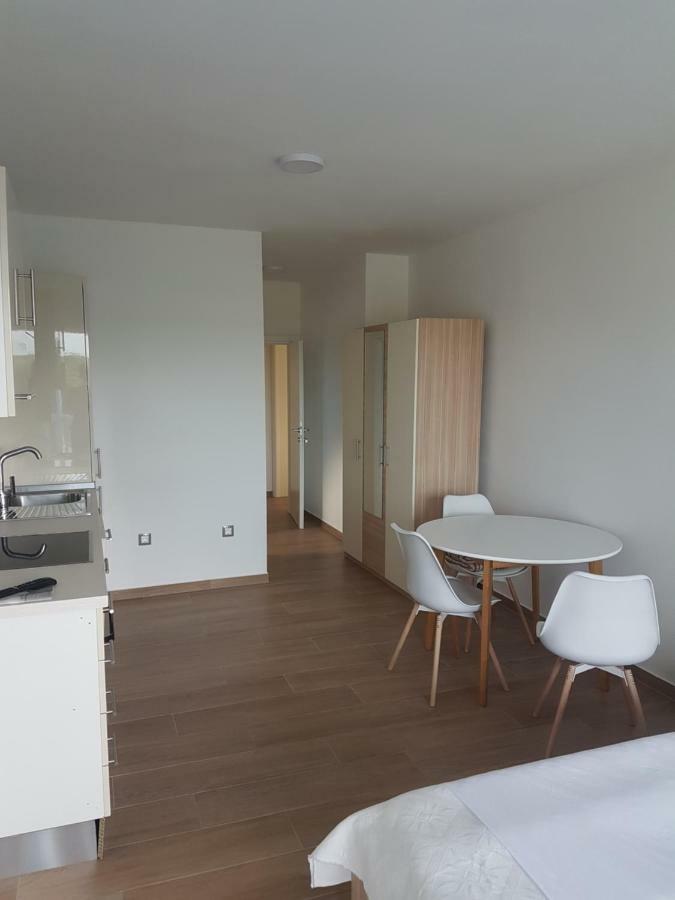 Apartmani Ivkovic Funtana Kültér fotó